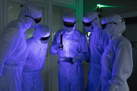 Fraunhofer IPA_Produzieren_unter_reinen_Bedingungen_600